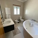Holiday home Zulla Moradia T3, Do Norte