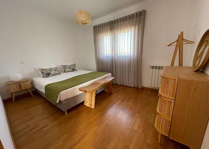 Nyaraló Zulla Moradia T3, Do Norte Nazaré